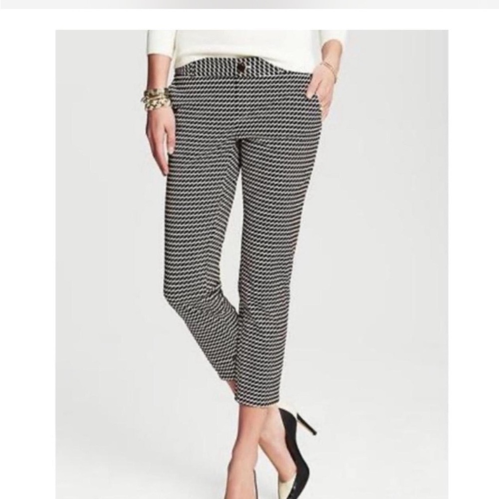 #Banana Republic Black and White Cropped Ankle Pants
